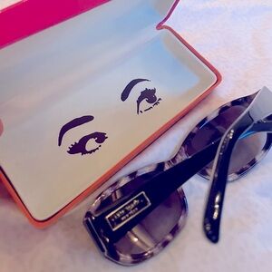 Brand new Kade Spade black tortoise shell frame sunglasses.